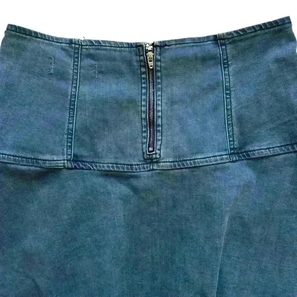 Free People Highlands Denim Mini Skirt Size 8 - Picture 6 of 9